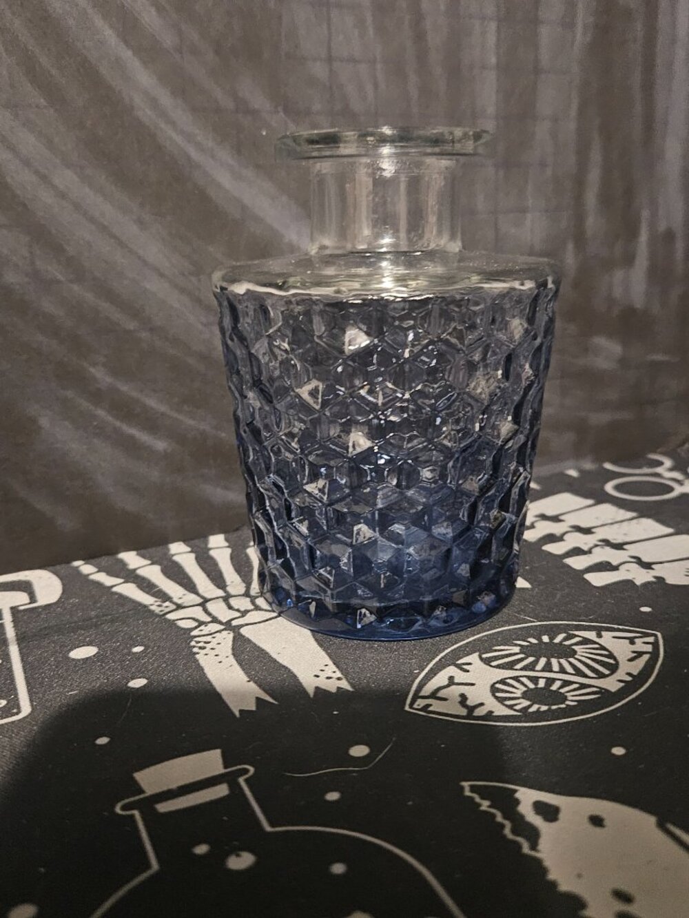 Small Vase 2 - Picture 2 of 5